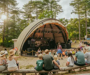 De Pan vanaf de zijkant